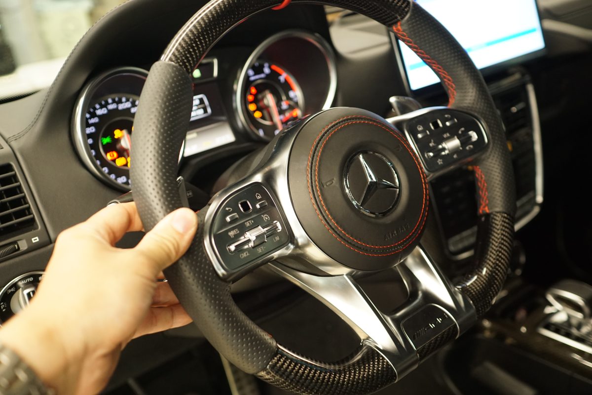 AMG 카본 핸들