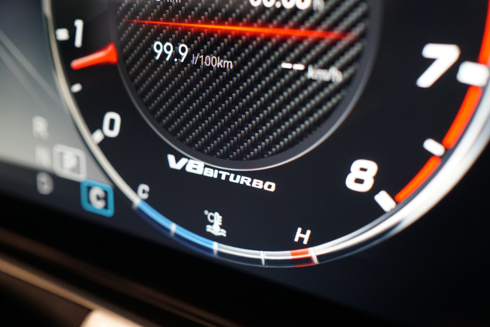 벤츠 W213 E클래스 테마를 바꾸면 이렇게 AMG 스타일 게이지로도 쓸 수 있습니다.