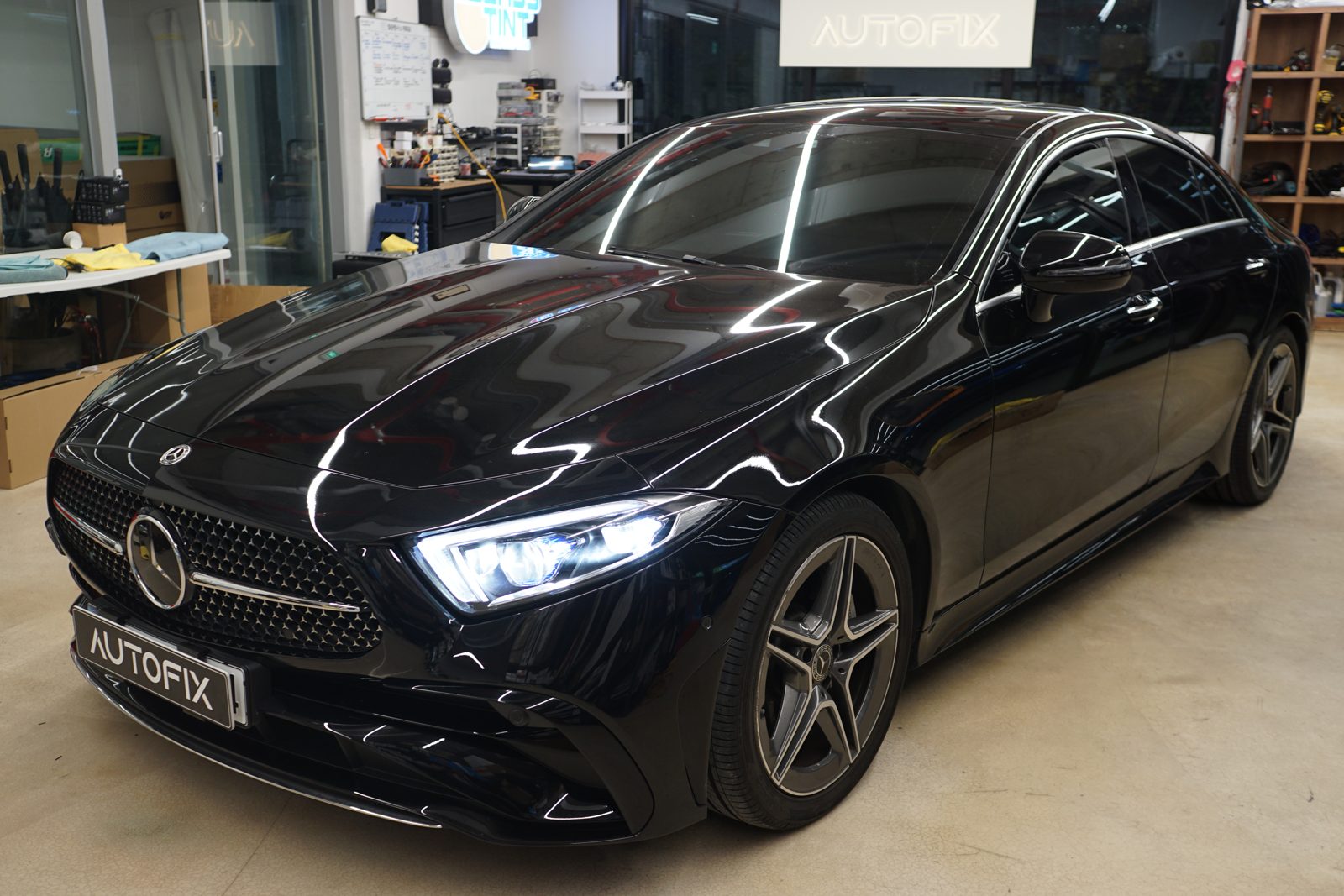 벤츠 C257 CLS 300d 교체를 마친 CLS 전면 모습입니다.